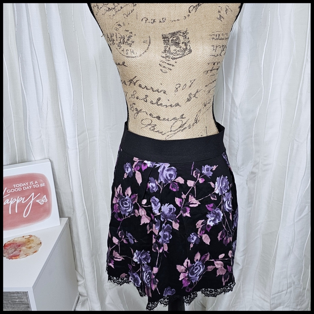 ELLE Black Purple Floral Lace Trim A-Line Skirt Elastic Waist Size L